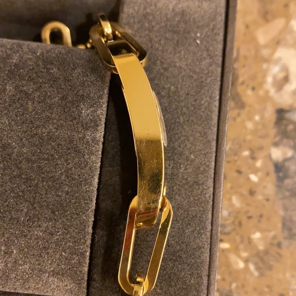 Authentic Gucci Watch - Picture 5 of 6